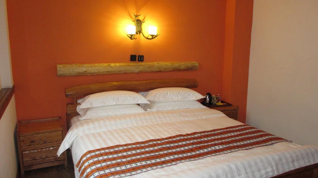 Nirvana Hotel, Restaurant & Bar Сяхе Номер фото